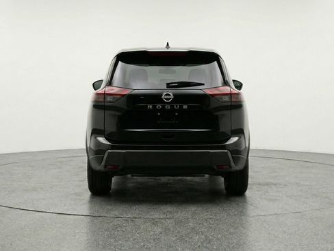 Used 2025 Nissan Rogue SV image 7