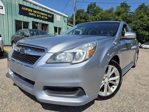 Used 2013 Subaru Legacy 2.5i Premium w/ All-Weather Pkg AWD/4WD image 2