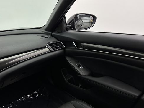 Used 2022 Honda Accord Sport image 25
