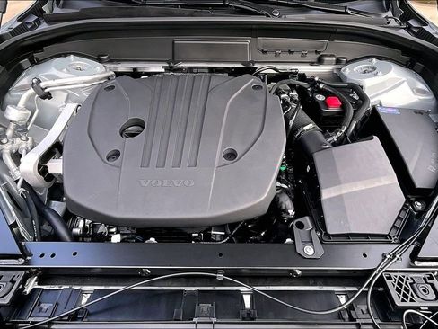 New 2026 Volvo XC60 B5 Plus AWD/4WD image 38