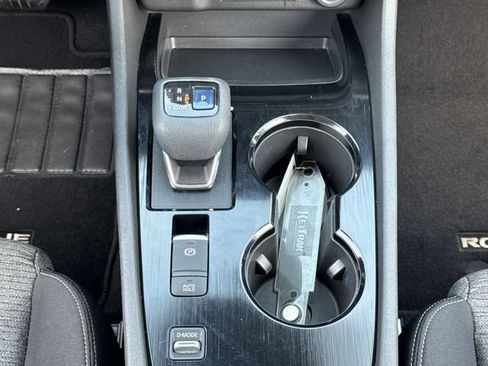 Used 2021 Nissan Rogue S FWD image 6