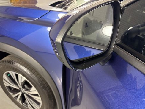 Used 2023 Nissan Rogue SV image 22