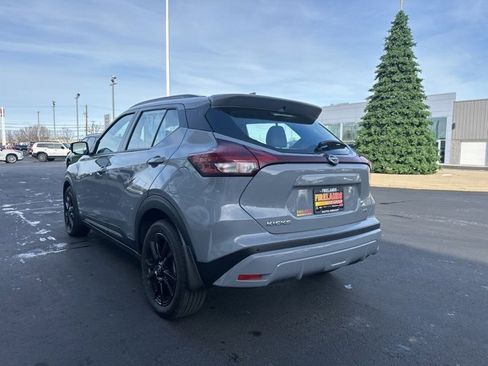Used 2023 Nissan Kicks SR w/ SR Premium Package image 8