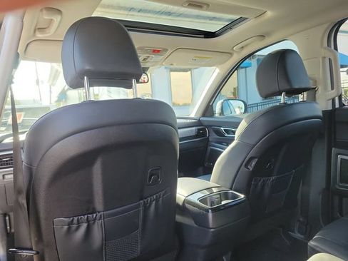 Used 2024 Kia Telluride EX FWD image 9