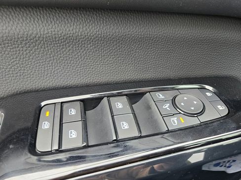 New 2026 Nissan Pathfinder Platinum image 12