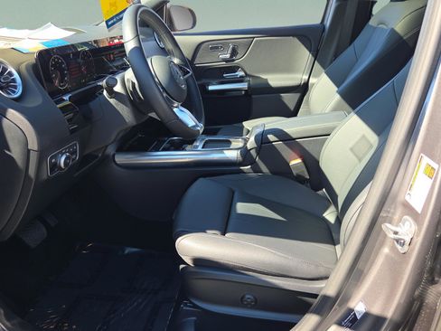 Used 2026 Mercedes-Benz GLA 250 image 10