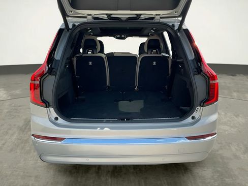 Used 2025 Volvo XC90 B6 Plus AWD/4WD image 16