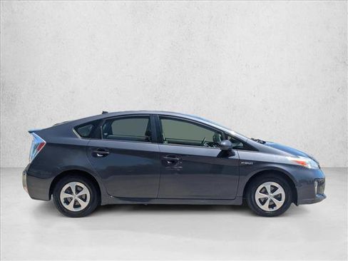 Used 2014 Toyota Prius Three FWD image 4