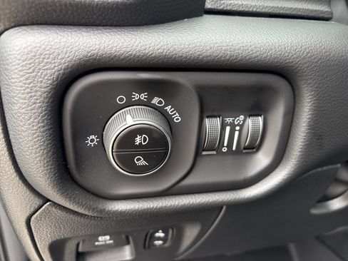 New 2026 RAM 1500 Big Horn AWD/4WD image 12