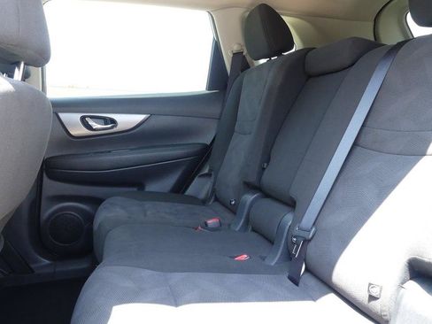 Used 2016 Nissan Rogue SV w/ SV Premium Package FWD image 33