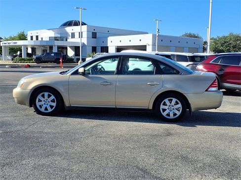Used 2007 Mercury Montego Luxury image 23