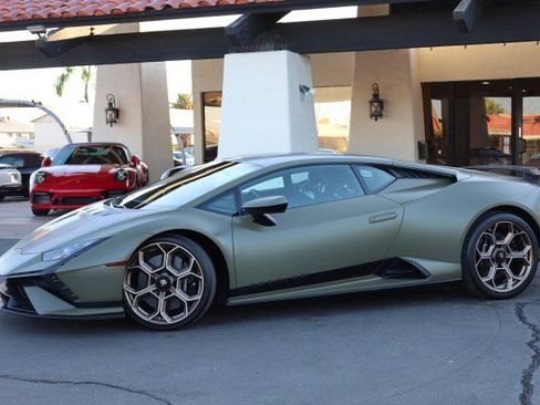 Used 2023 Lamborghini Huracan Tecnica RWD image 5