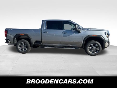 New 2026 GMC Sierra 2500 SLE w/ SLE Value Package; image 2