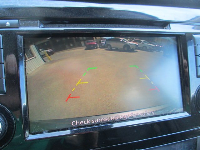 Used 2020 Nissan Rogue SV AWD/4WD image 19