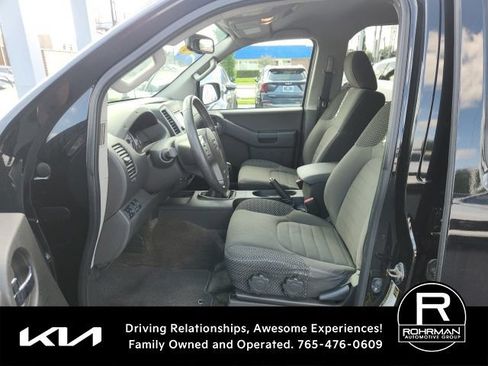 Used 2015 Nissan Xterra PRO-4X w/ Nevada Tow Package AWD/4WD image 8