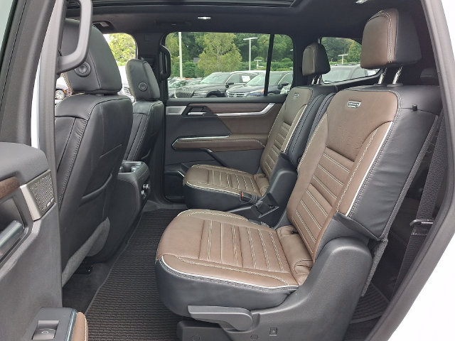 Used 2026 GMC Acadia Denali Ultimate AWD/4WD image 18