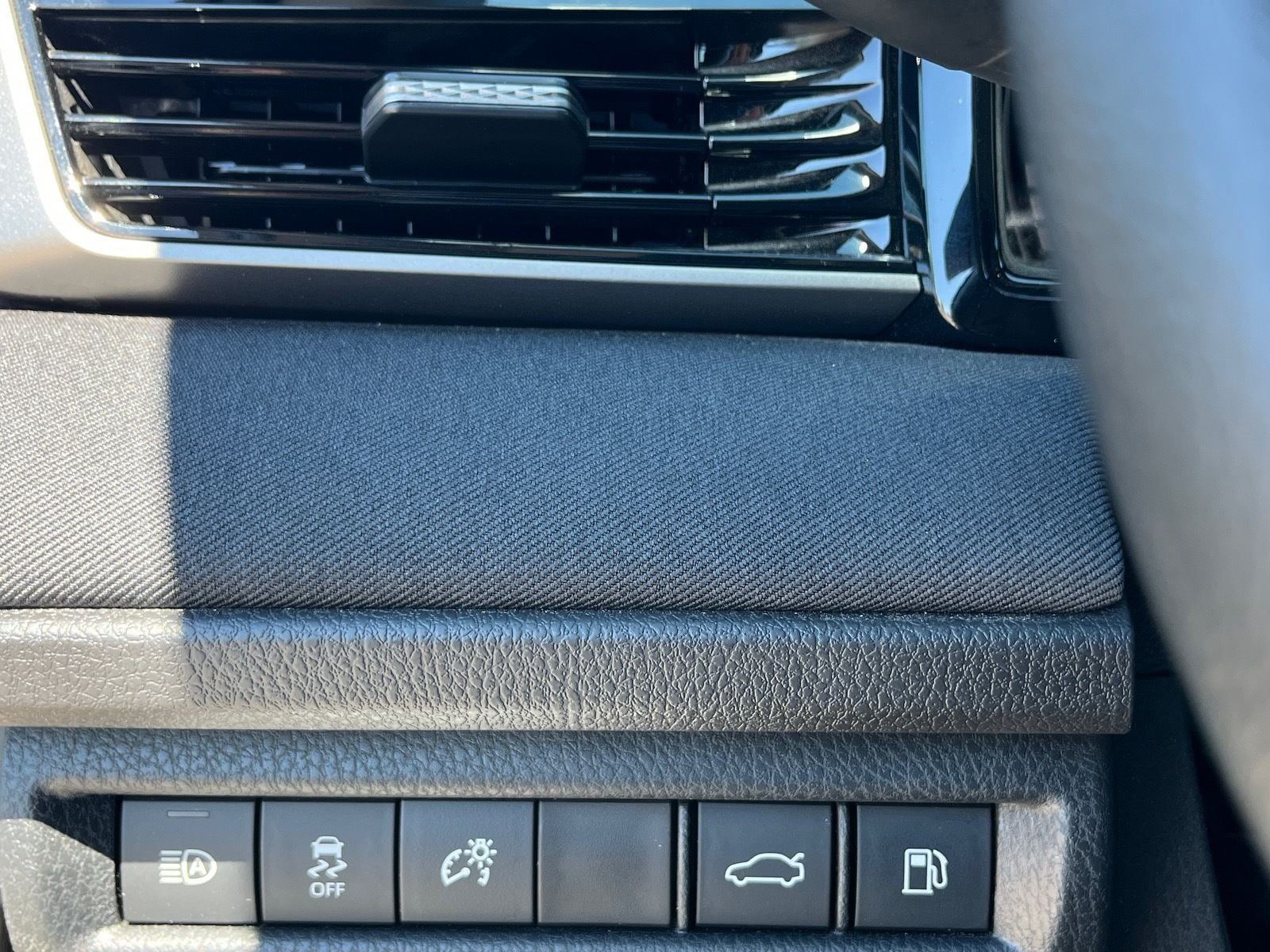 Used 2026 Toyota Camry LE FWD image 28