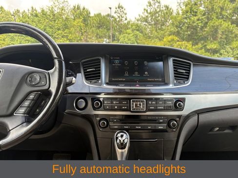Used 2014 Hyundai Equus Signature RWD image 15