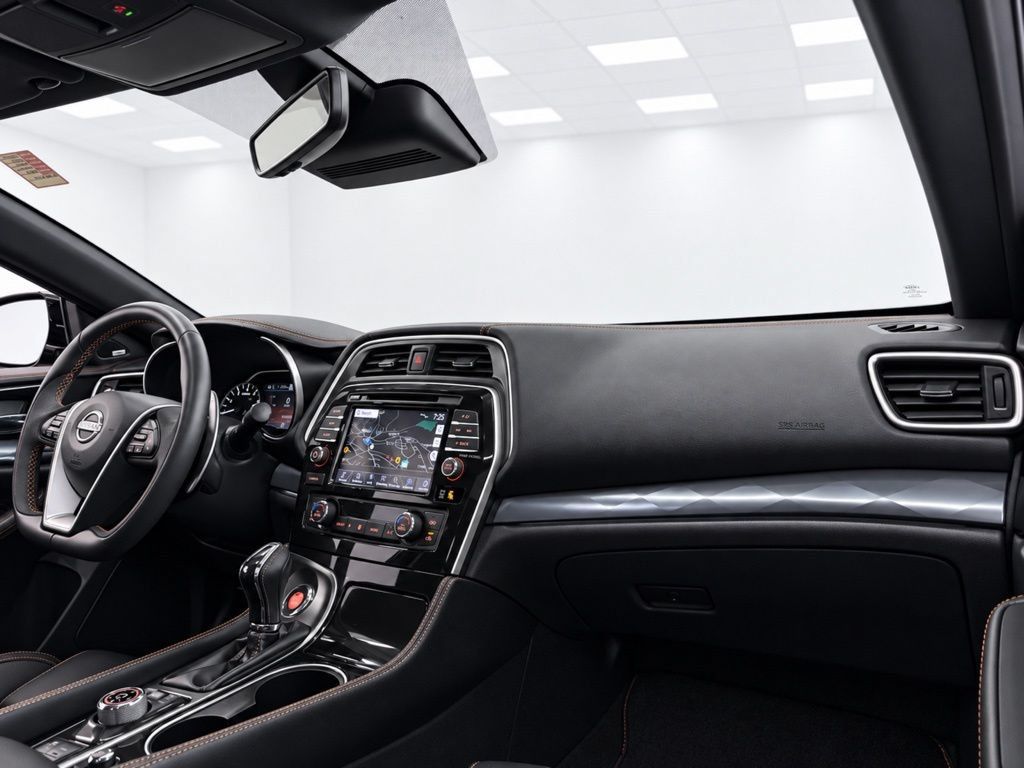 Used 2023 Nissan Maxima SR FWD image 30