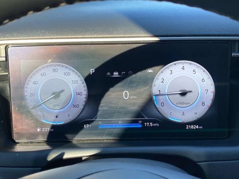 Used 2023 Hyundai Santa Cruz Limited w/ Winter Package AWD/4WD image 28