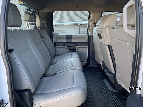 Used 2022 Ford F550 4x4 Crew Cab Super Duty w/ Power Equipment Group image 23