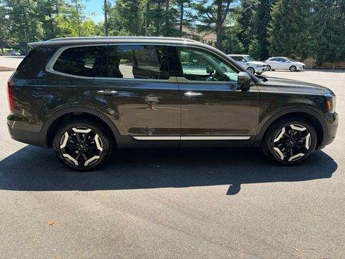 Used 2023 Kia Telluride S w/ S Sunroof Package AWD/4WD image 11