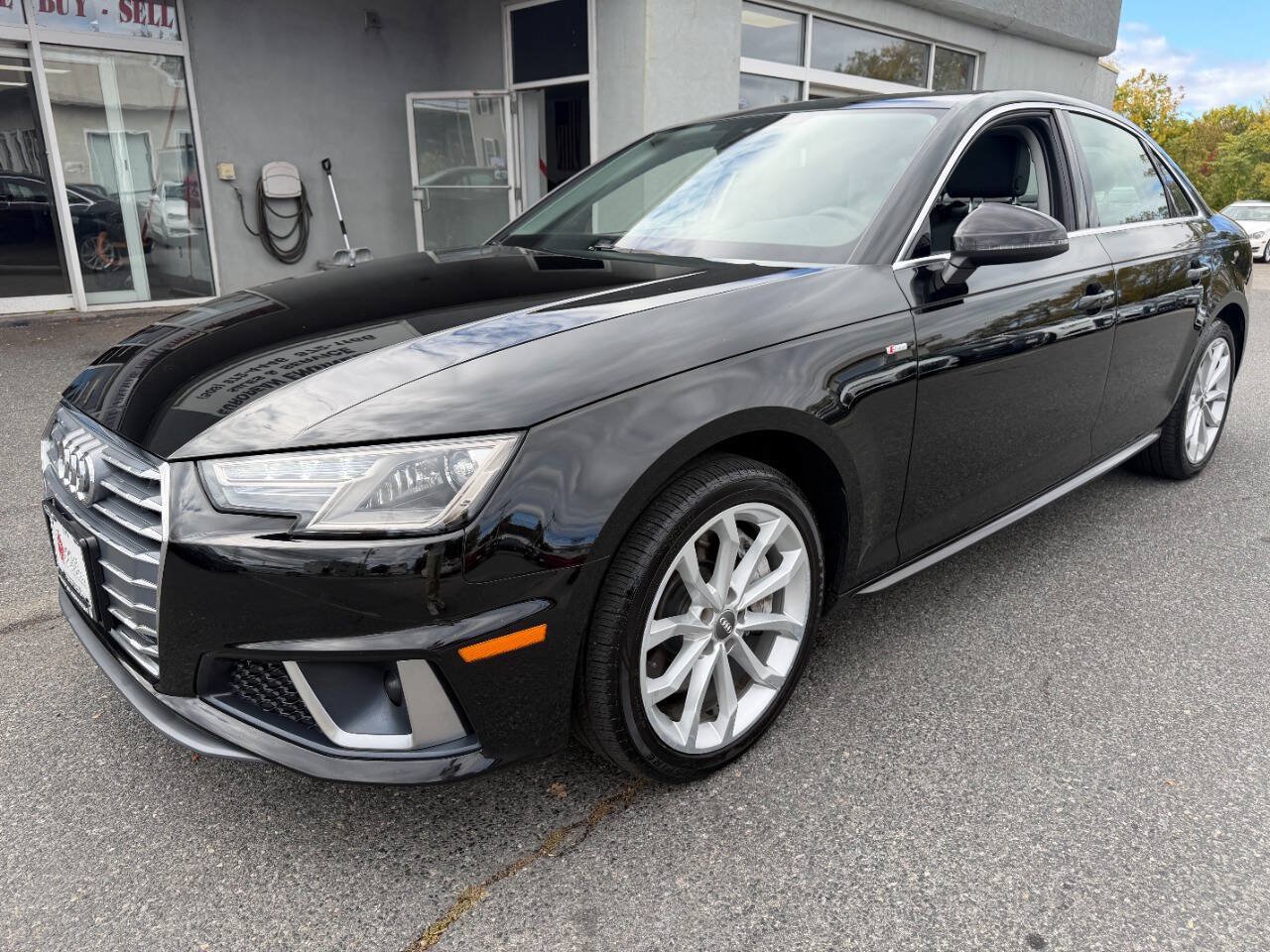 Used 2019 Audi A4 2.0T Premium w/ Convenience Package AWD/4WD image 3