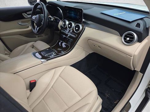 Used 2022 Mercedes-Benz GLC 300 image 21