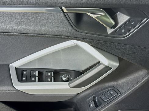 Certified 2025 Audi Q3 2.0T Premium Plus w/ Premium Plus Package image 11