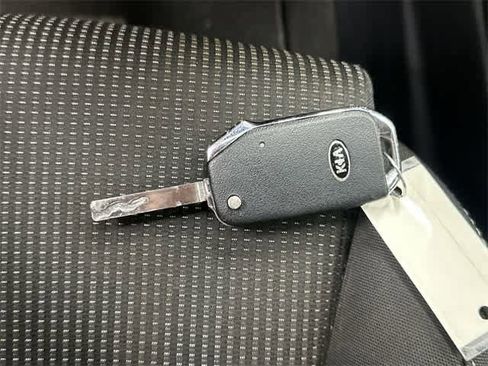 Used 2020 Kia Forte LXS image 32