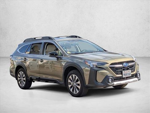 Used 2025 Subaru Outback Limited w/ Tech Package 3 AWD/4WD image 3