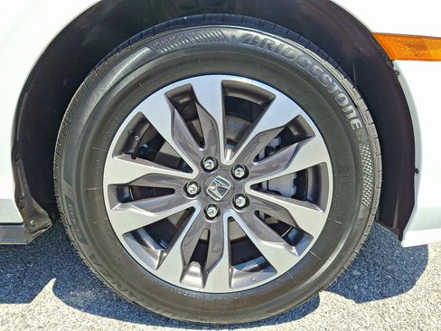 Used 2023 Honda Odyssey EX-L image 8