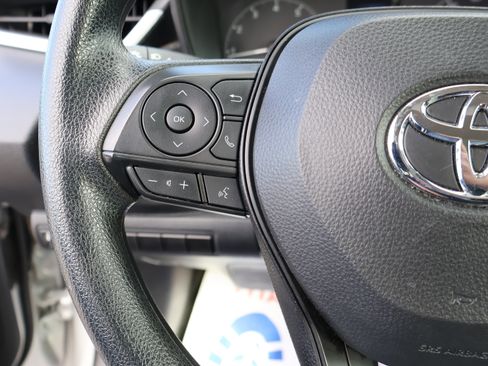 Used 2024 Toyota Corolla LE image 33