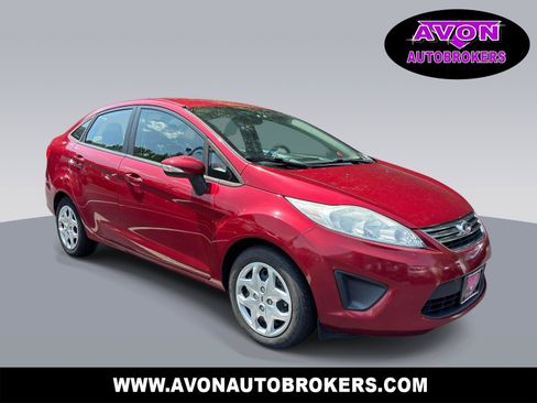 Used 2013 Ford Fiesta SE FWD image 1