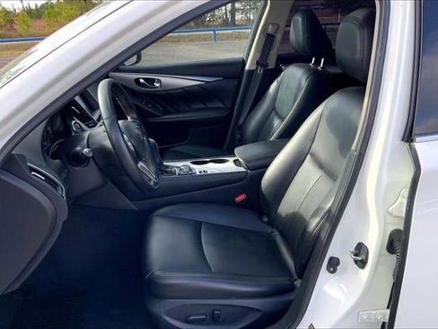 Used 2021 INFINITI Q50 Luxe image 25