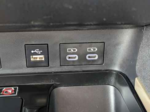 Used 2025 Toyota Camry LE FWD image 23