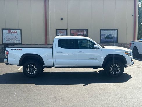 Used 2023 Toyota Tacoma TRD Off-Road AWD/4WD image 20