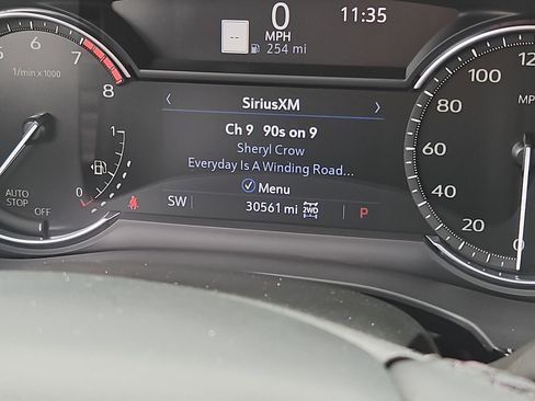 Used 2022 Cadillac XT6 Premium Luxury w/ LPO, Floor Liner Package AWD/4WD image 21