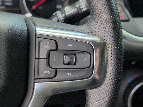 Used 2025 Chevrolet Blazer LT FWD image 21