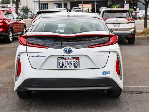 Certified 2021 Toyota Prius Prime XLE FWD image 25