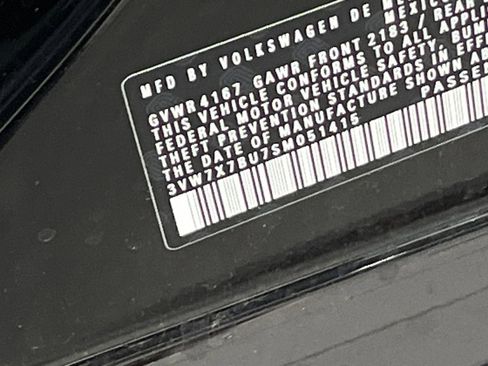 Used 2025 Volkswagen Jetta SE image 29