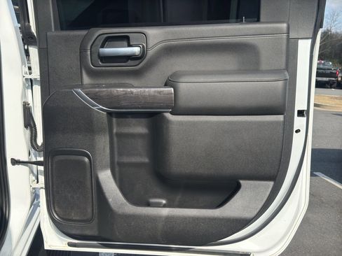 Used 2021 Chevrolet Silverado 2500 LTZ w/ LTZ Texas Edition image 14