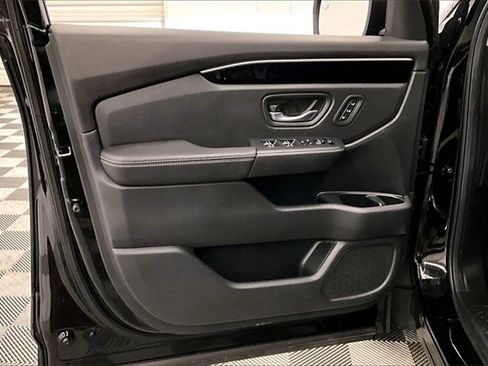 Used 2026 Honda Passport RTL image 17