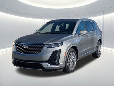 Used 2023 Cadillac XT6 Premium Luxury image 1