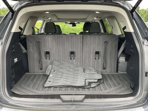 Used 2024 Subaru Ascent Touring AWD/4WD image 32