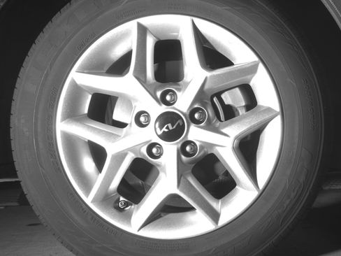 Used 2025 Kia Soul LX w/ LX Technology Package image 18