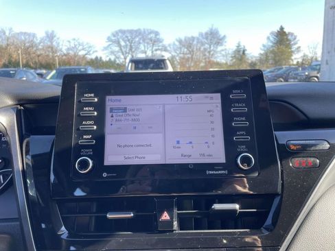 Used 2024 Toyota Camry SE image 25