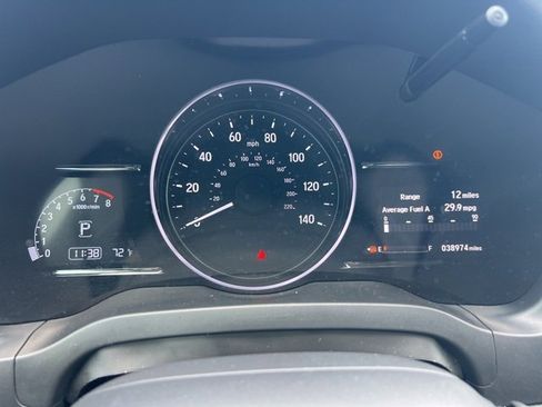 Used 2021 Honda HR-V EX-L image 9