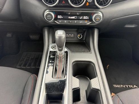 Used 2025 Nissan Sentra SR FWD image 14