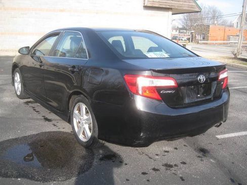 Used 2014 Toyota Camry SE FWD image 7
